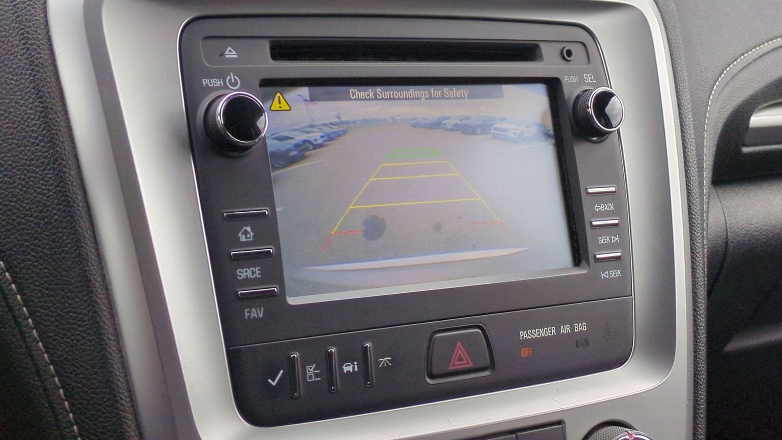 Thumbnail: 2015 GMC Acadia - 32