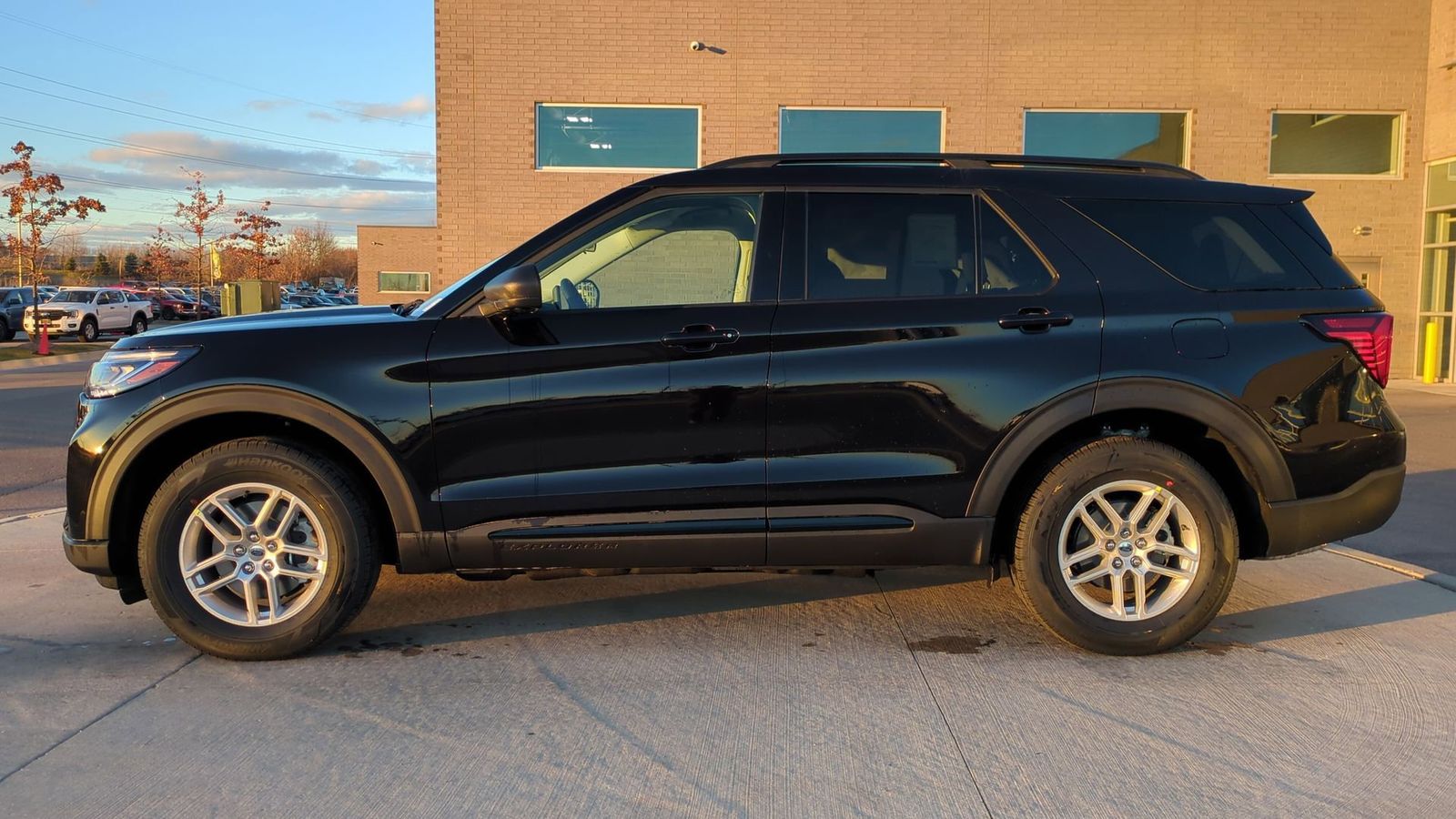 Thumbnail: 2026 Ford Explorer - 2