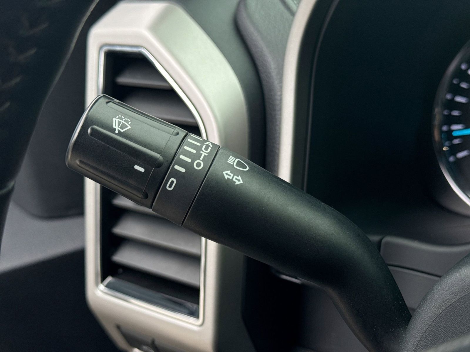 Thumbnail: 2022 Ford F-250 - 33