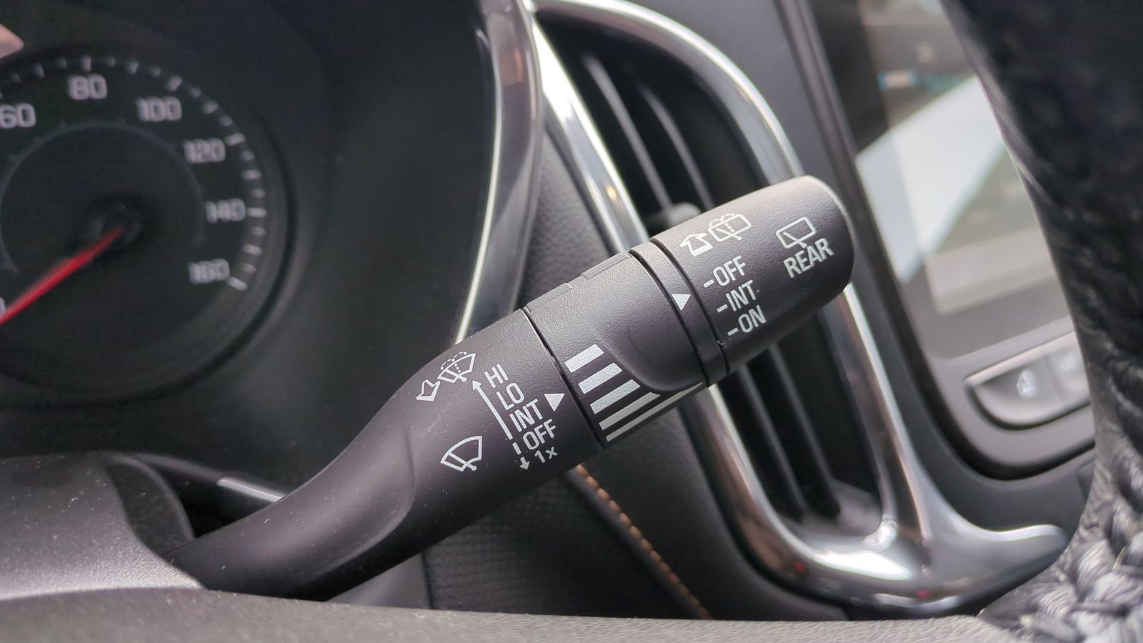 Thumbnail: 2018 Chevrolet Equinox - 29