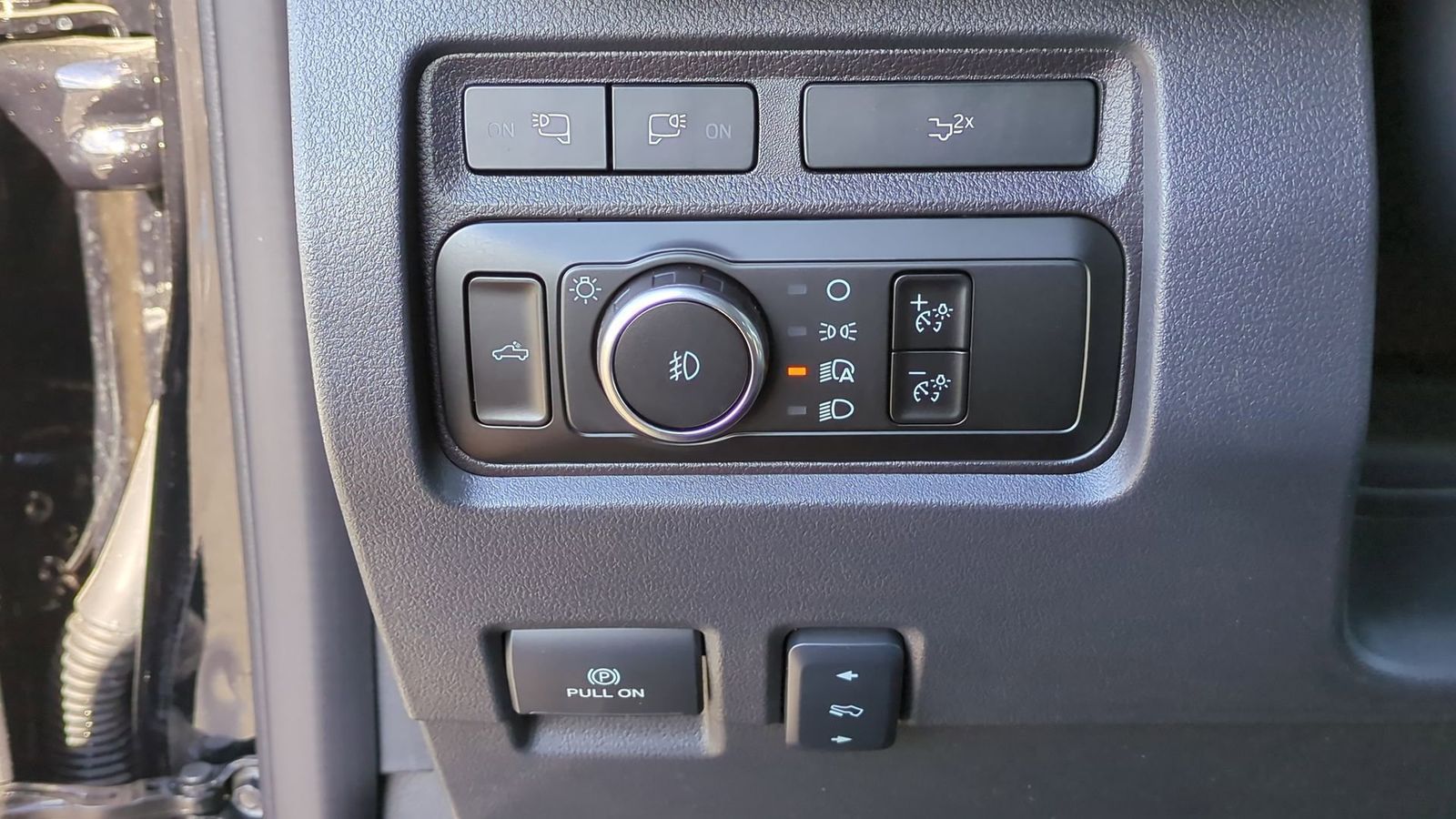 Thumbnail: 2024 Ford F-250 - 17