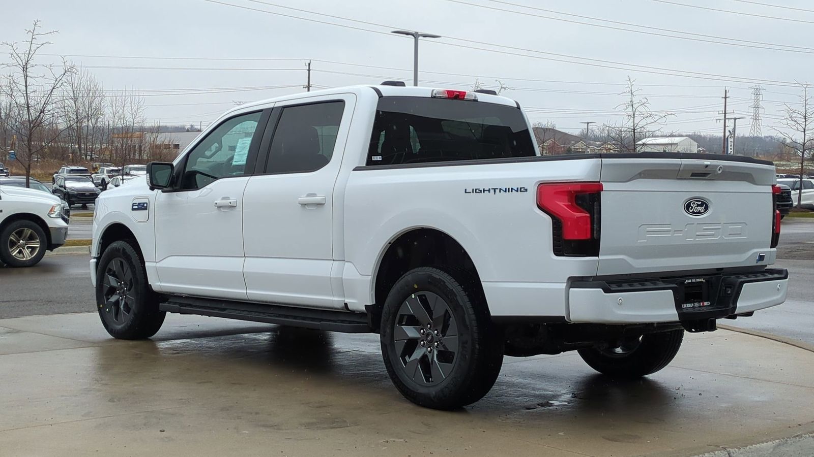 2025 Ford F-150 Lightning photo 3