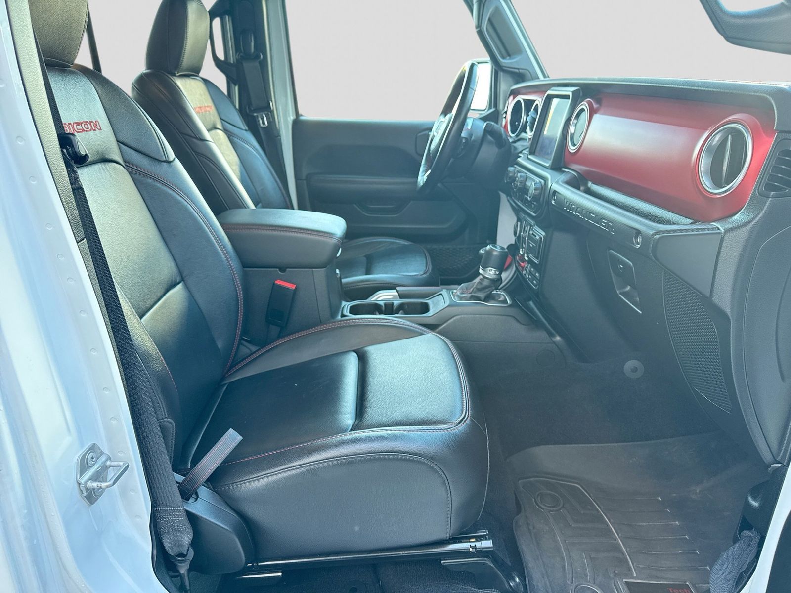 Thumbnail: 2021 Jeep Wrangler - 7