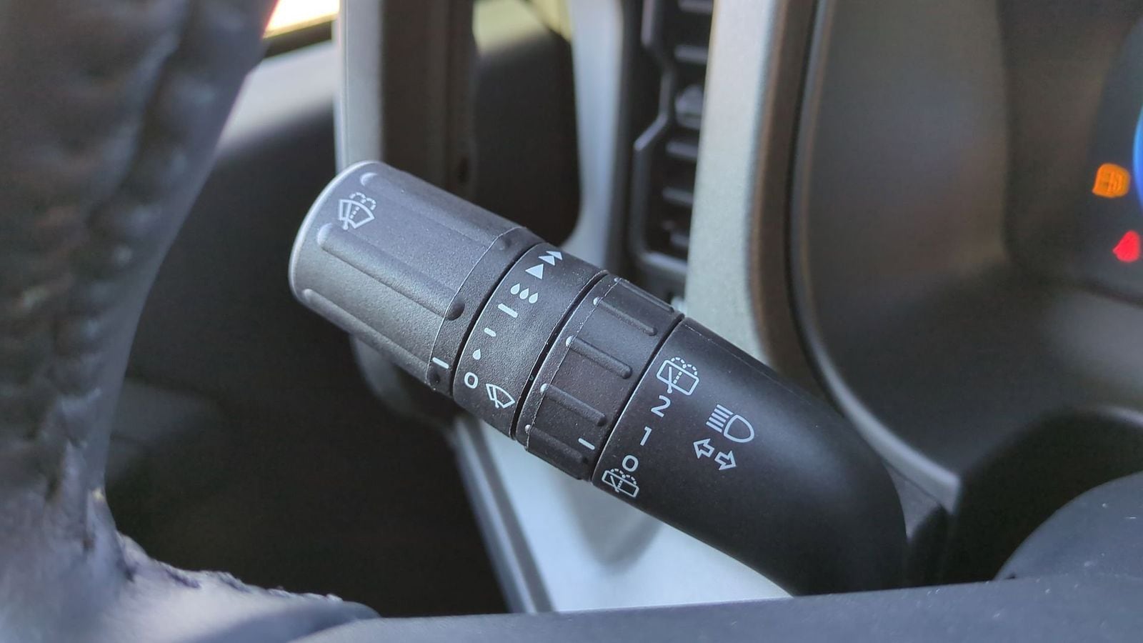 Thumbnail: 2025 Ford Bronco - 24