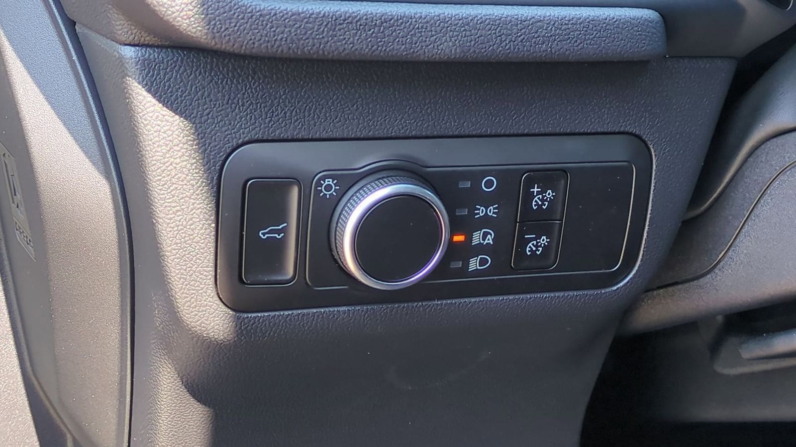 Thumbnail: 2025 Ford Escape - 16