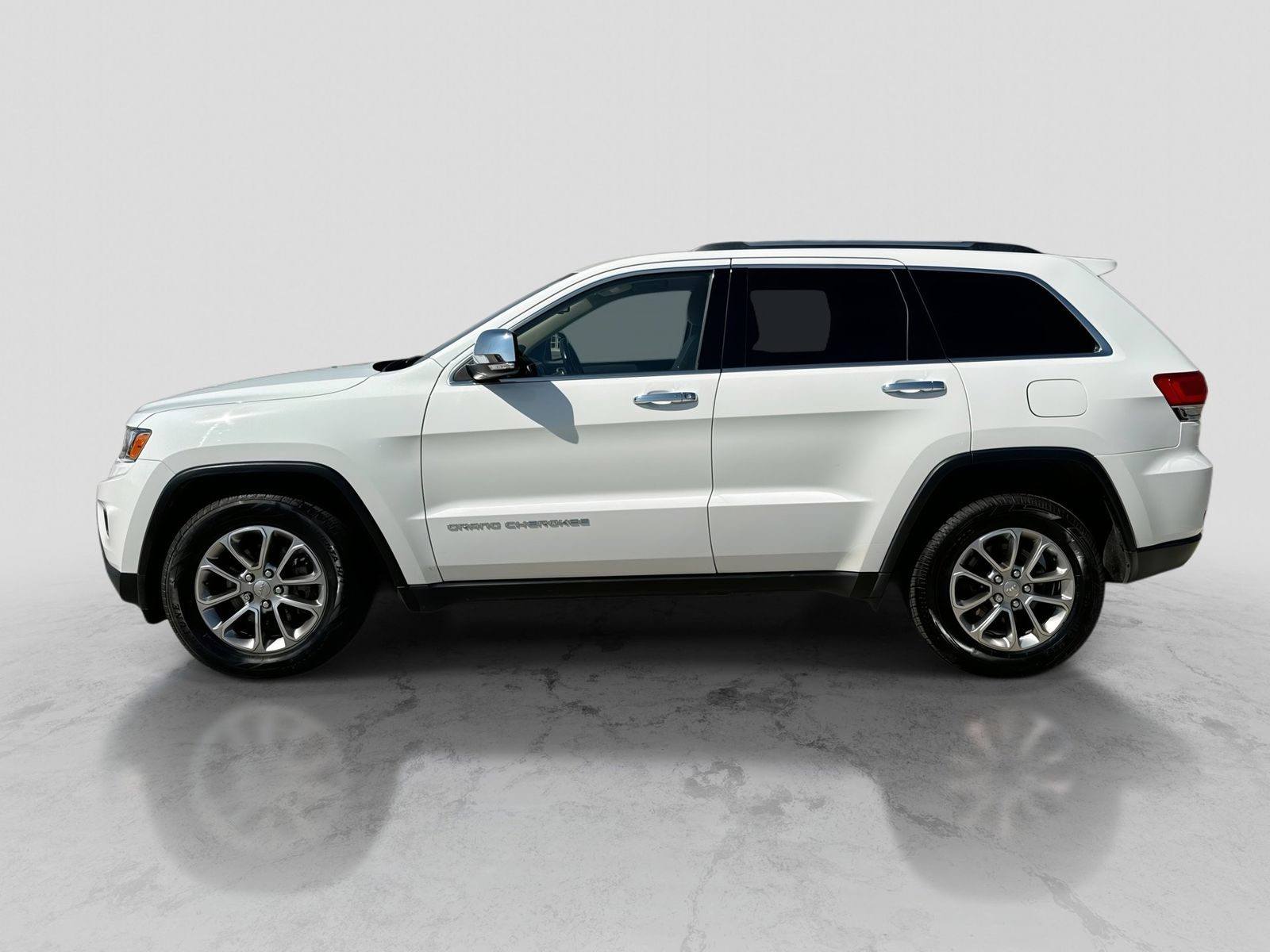 Thumbnail: 2015 Jeep Grand Cherokee - 3