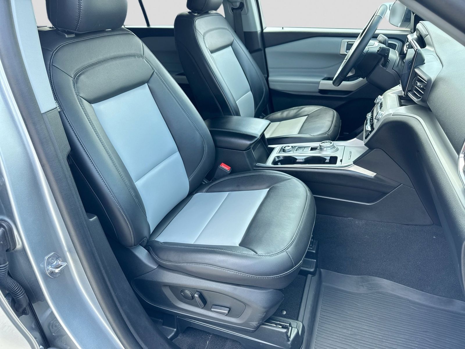 Thumbnail: 2023 Ford Explorer - 23