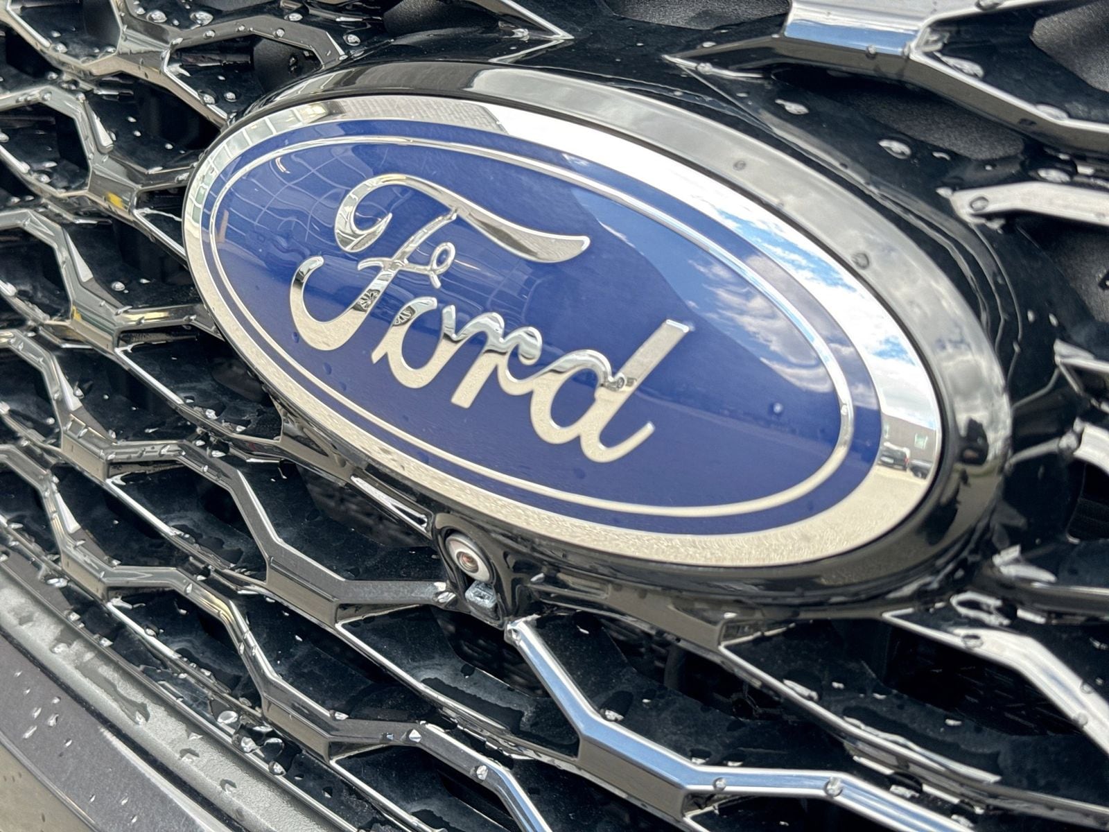 Thumbnail: 2020 Ford Explorer - 14