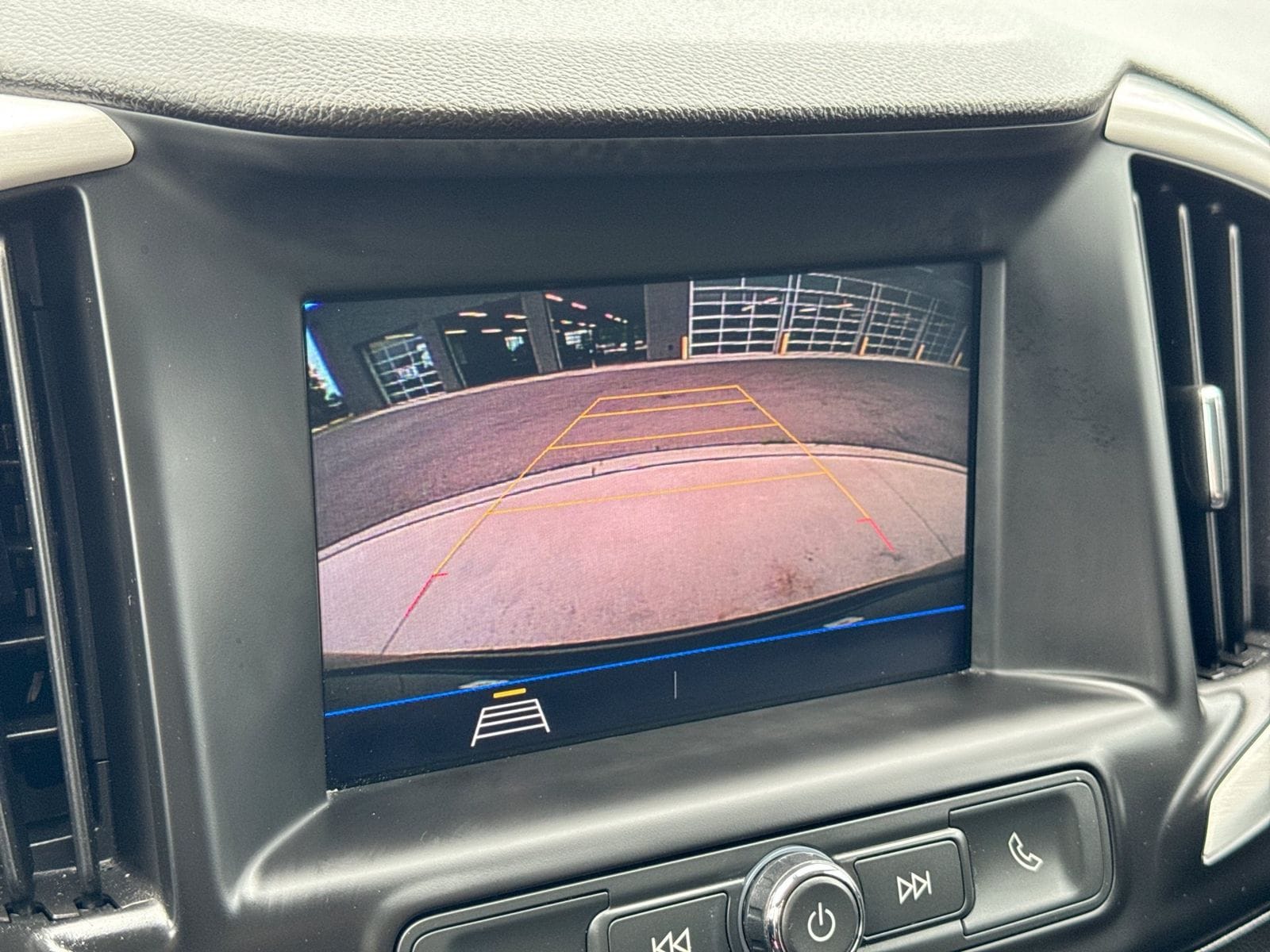 Thumbnail: 2020 GMC Terrain - 31