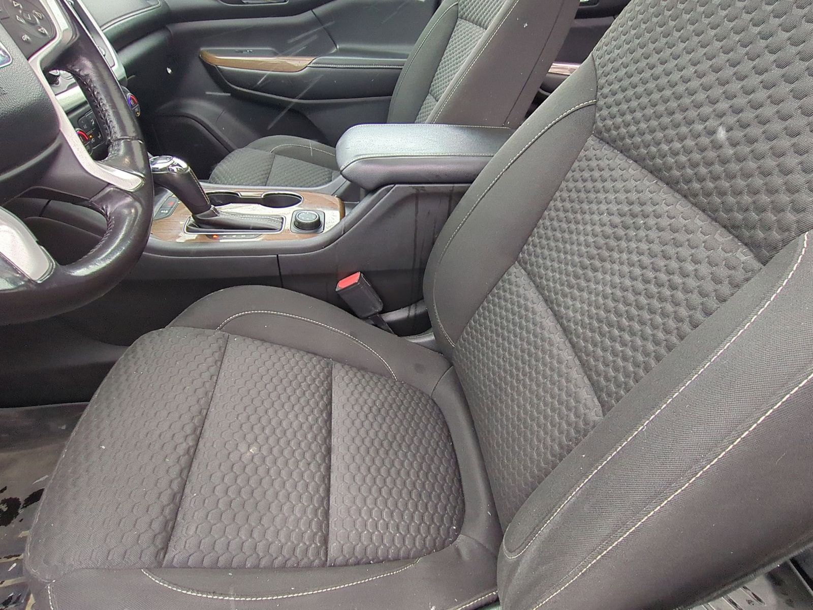 Thumbnail: 2018 GMC Acadia - 17