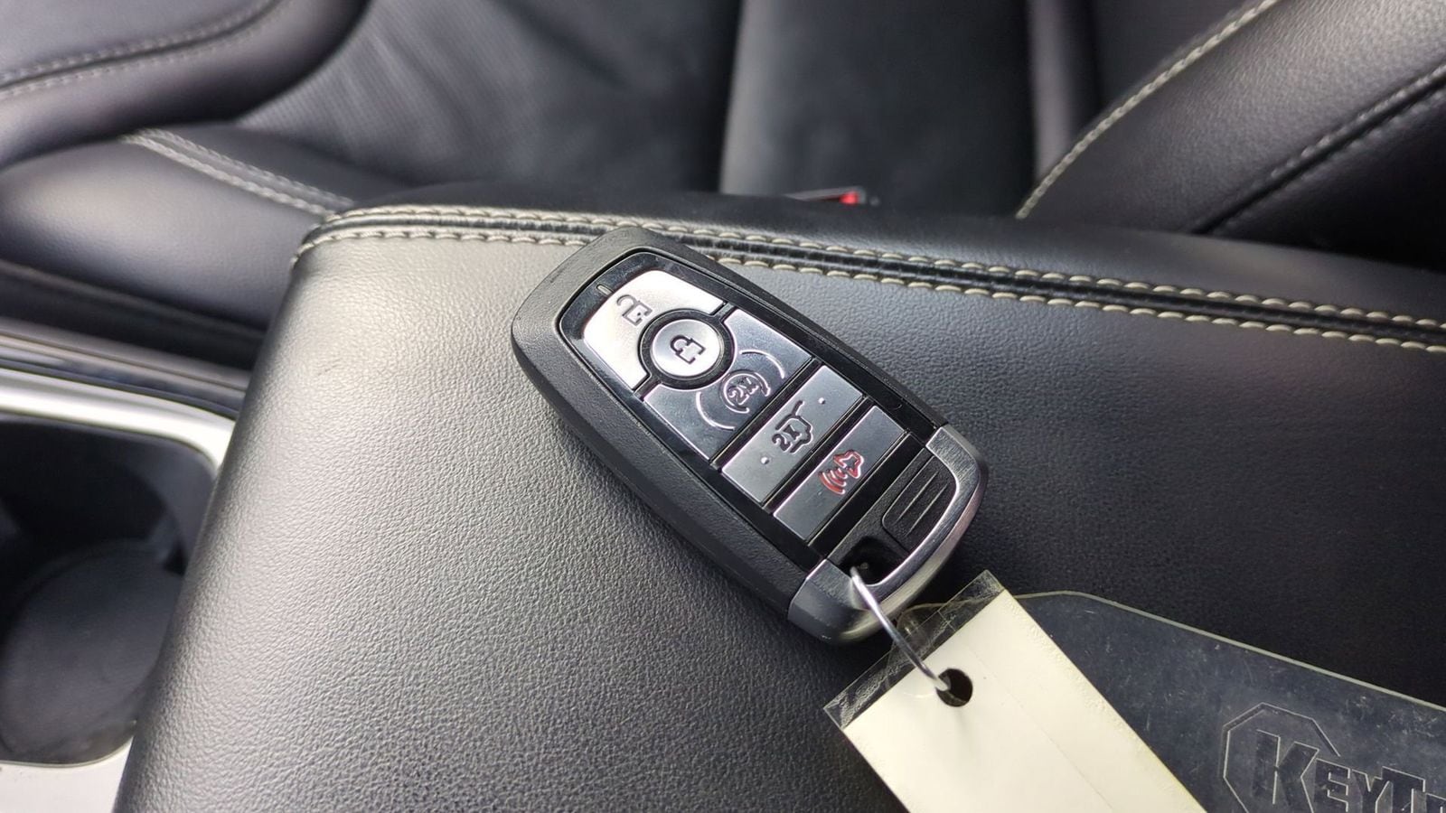 Thumbnail: 2022 Ford Explorer - 42