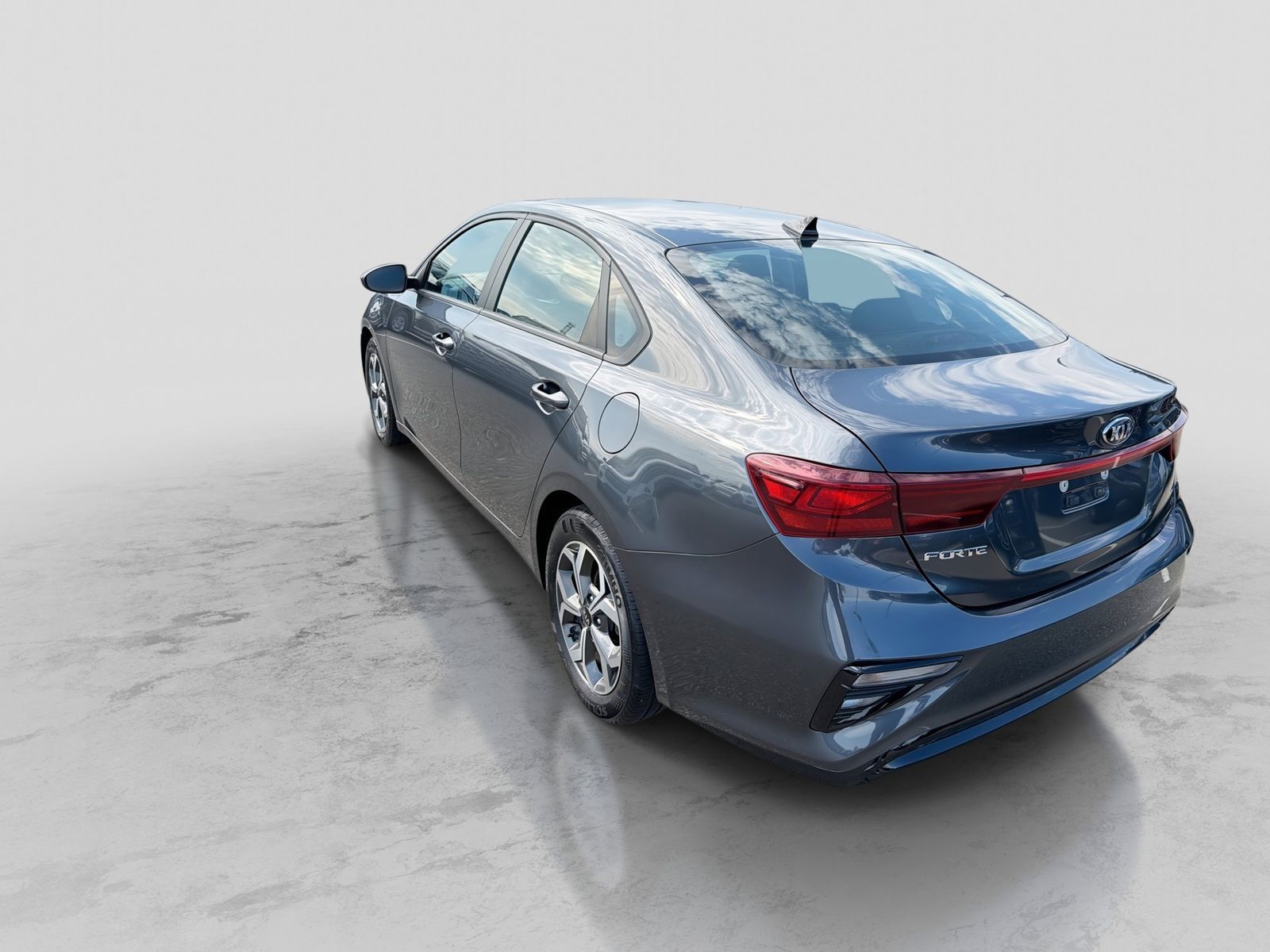Thumbnail: 2021 Kia Forte - 3