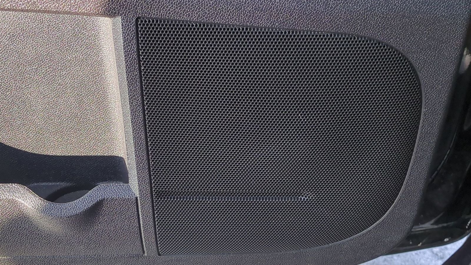 Thumbnail: 2017 Chevrolet Traverse - 34