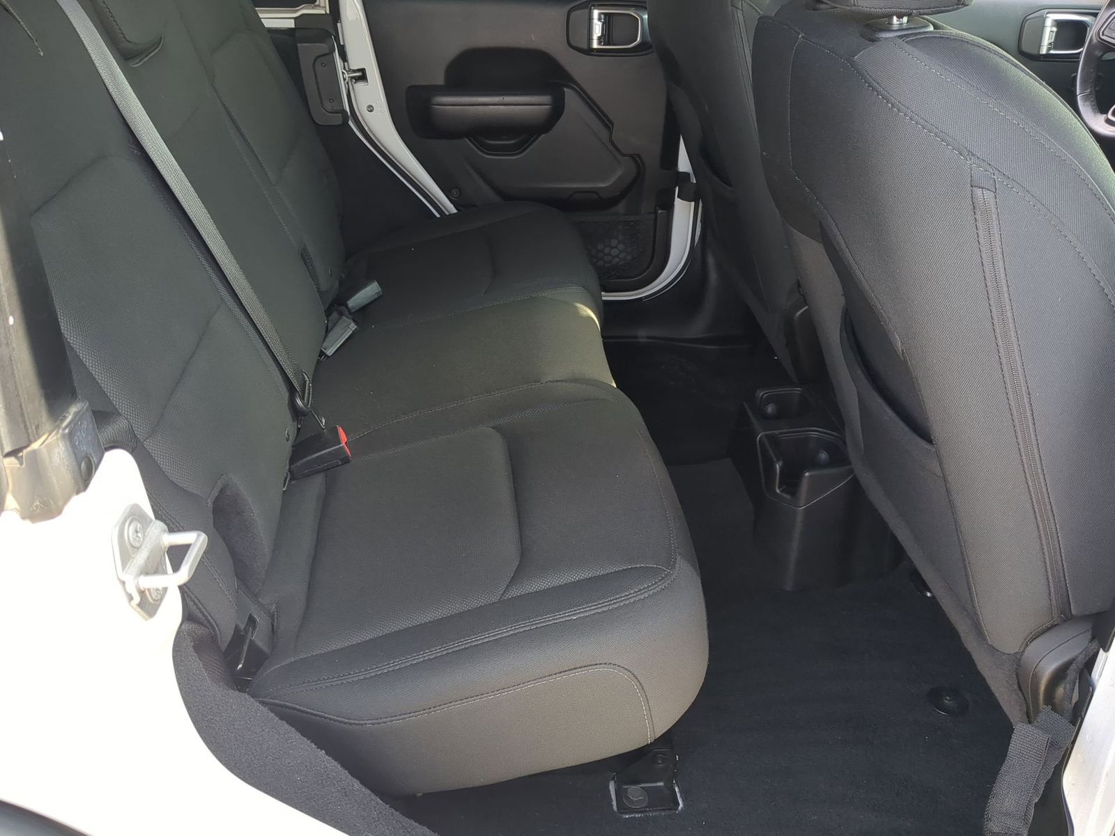 Thumbnail: 2018 Jeep Wrangler - 24