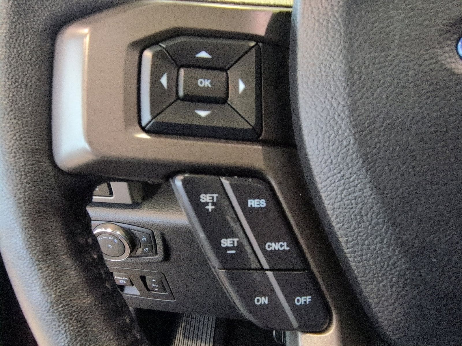 Thumbnail: 2019 Ford Expedition - 33