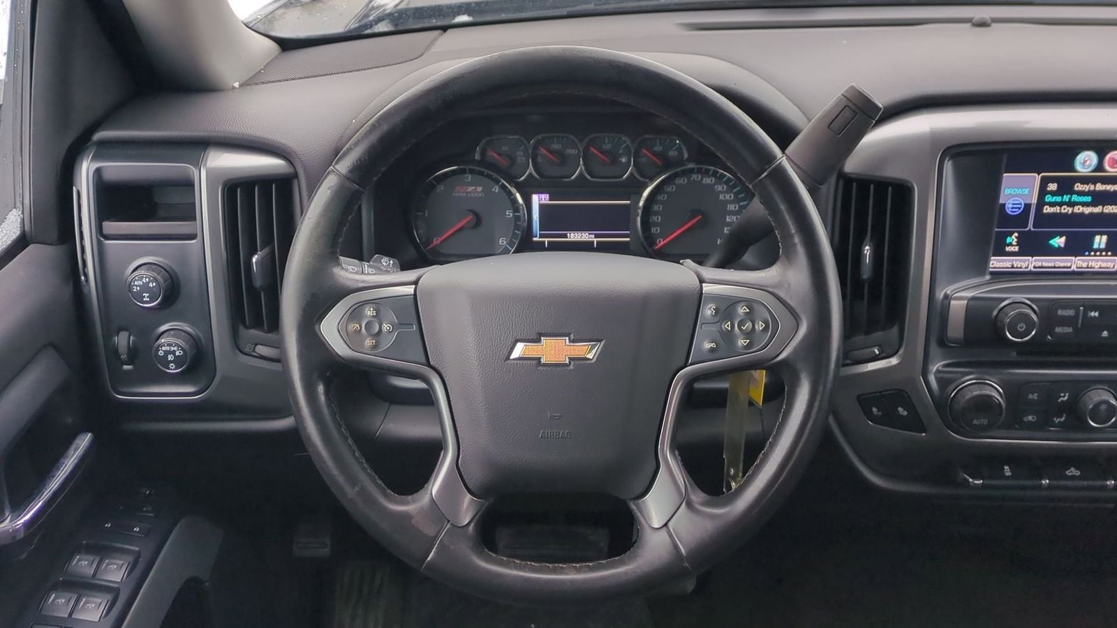 Thumbnail: 2015 Chevrolet Silverado 1500 - 25