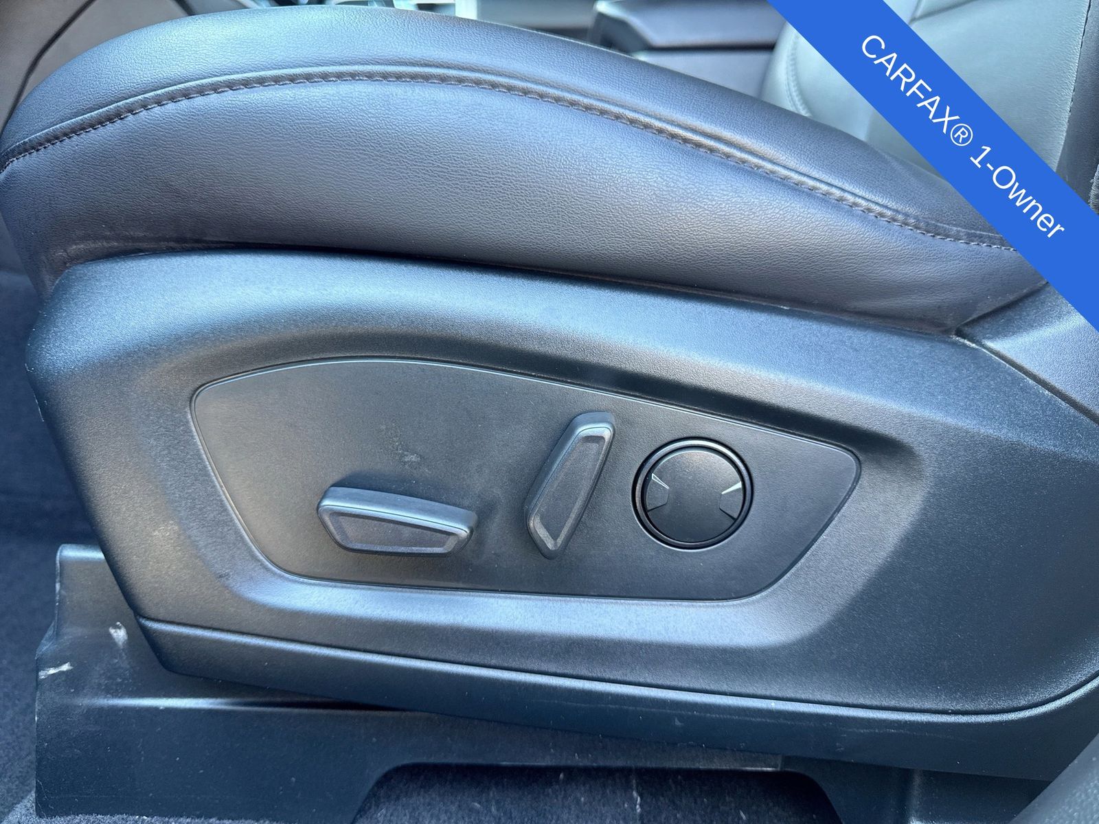 Thumbnail: 2024 Ford Explorer - 3