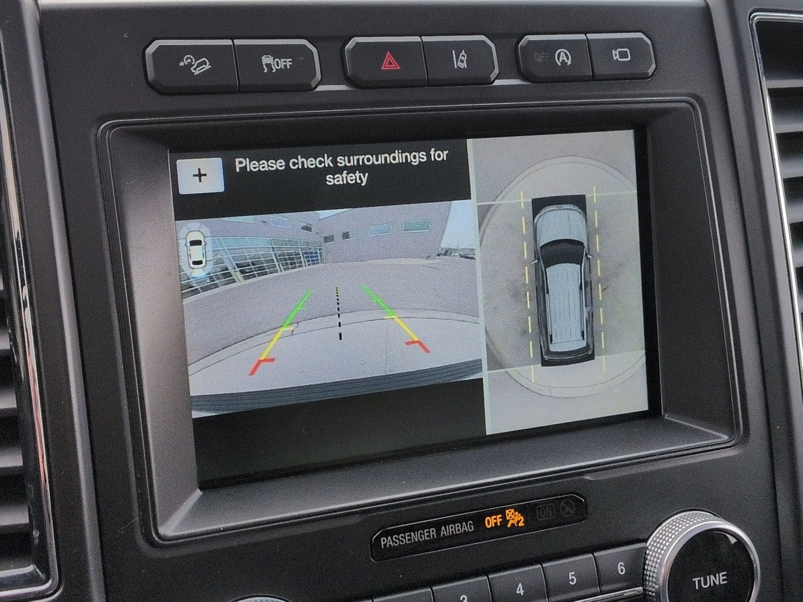 Thumbnail: 2019 Ford Expedition - 36