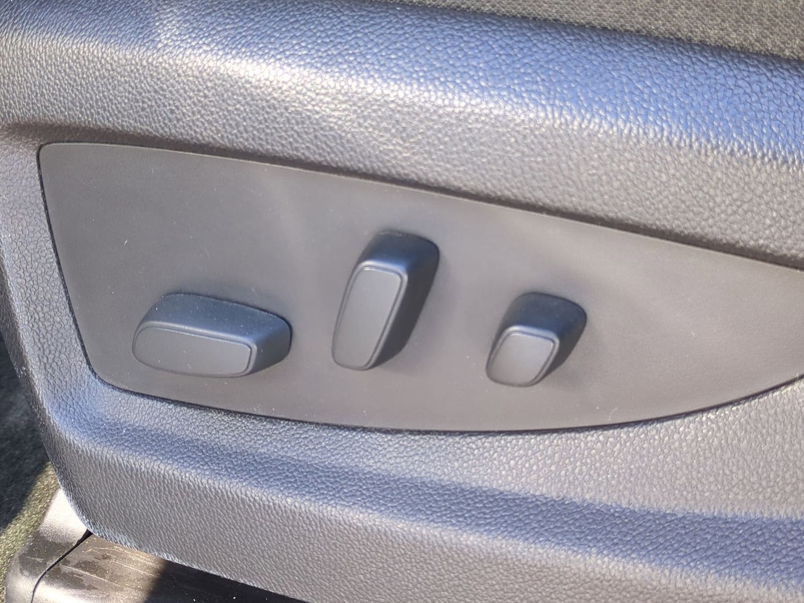 Thumbnail: 2014 Chevrolet Silverado 1500 - 18