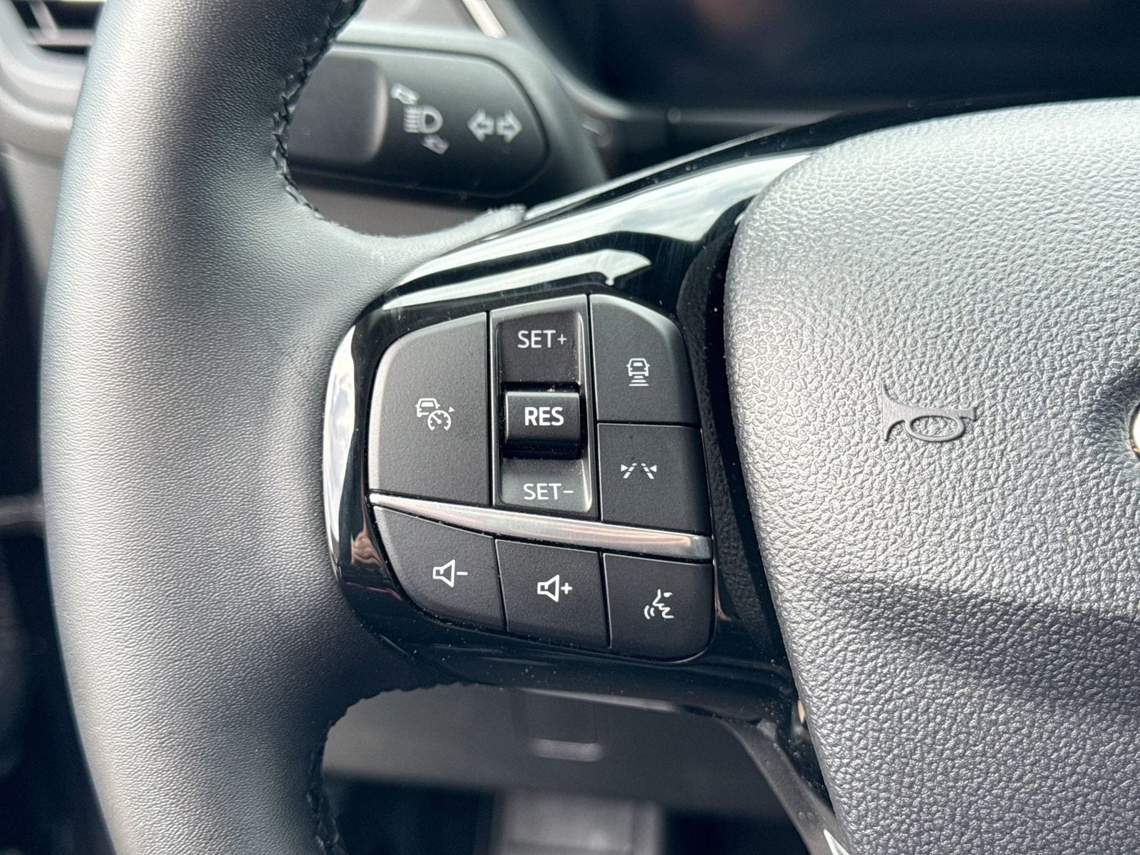 Thumbnail: 2025 Ford Escape - 22