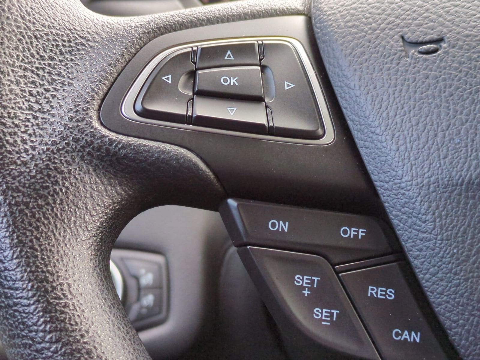 Thumbnail: 2018 Ford Escape - 25