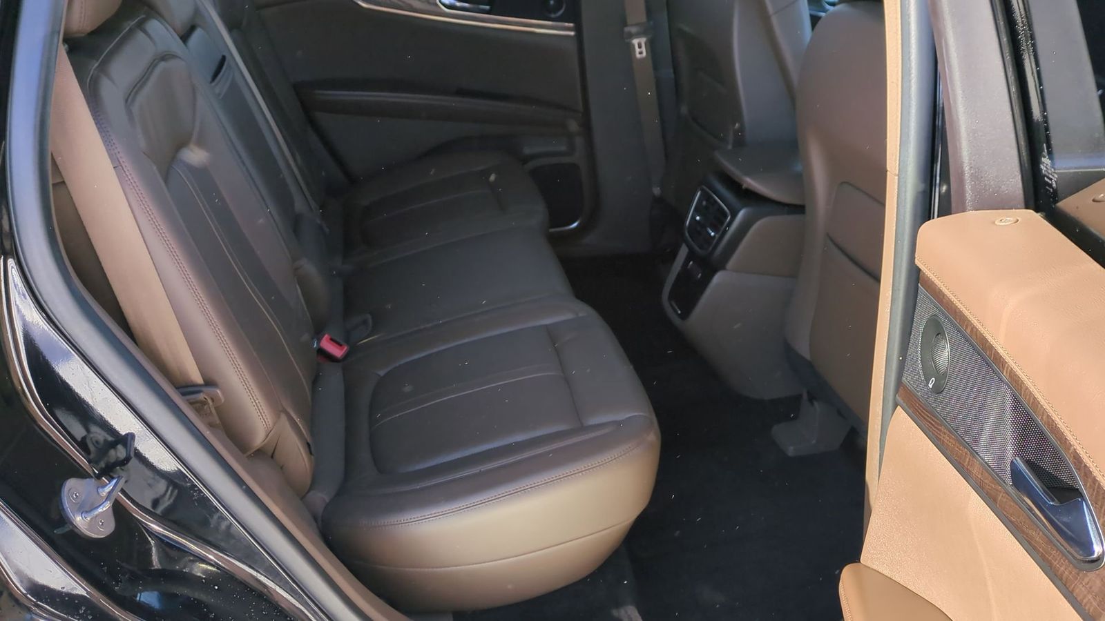 Thumbnail: 2016 Lincoln MKX - 23