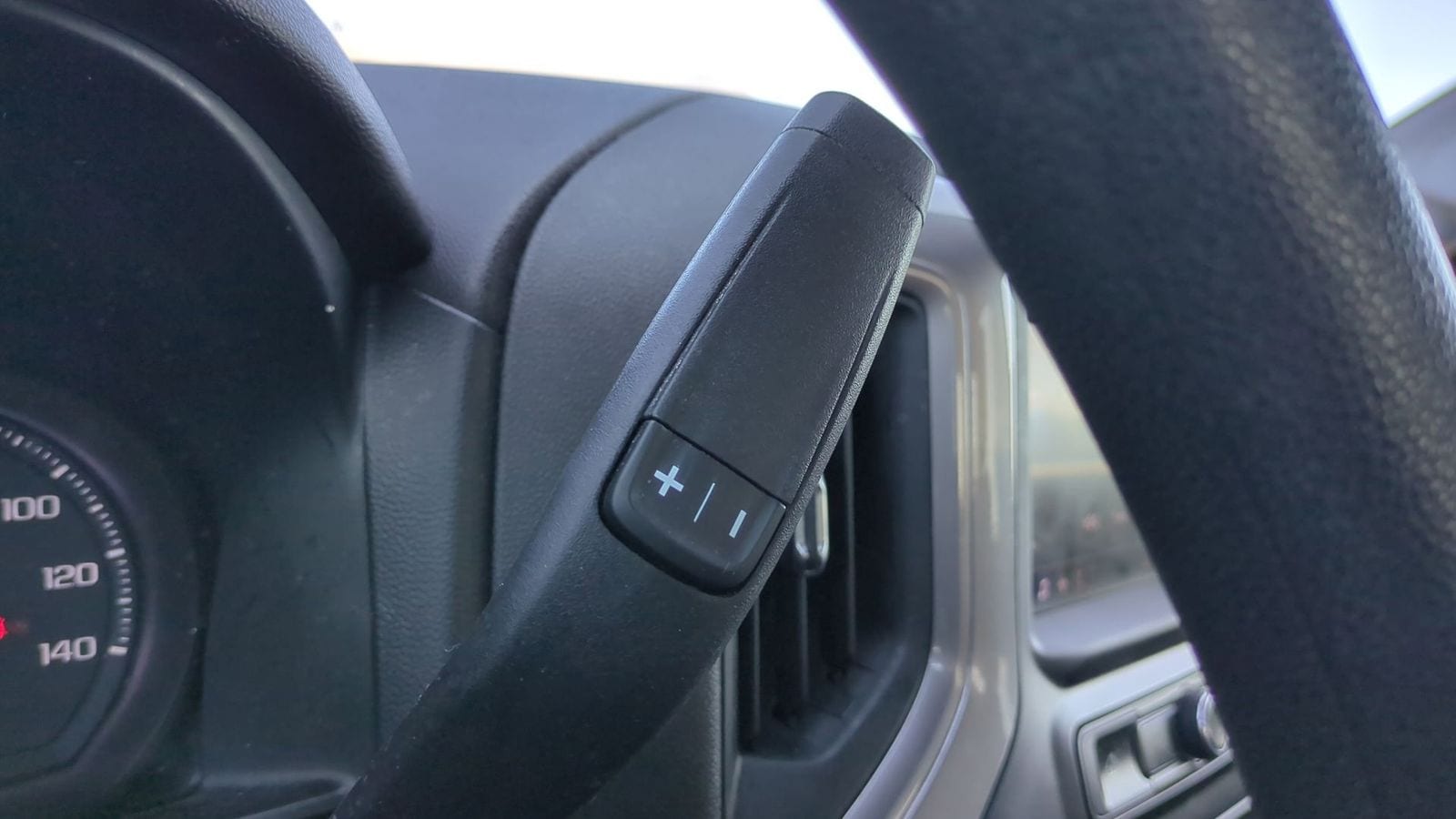 Thumbnail: 2020 Chevrolet Silverado 1500 - 34