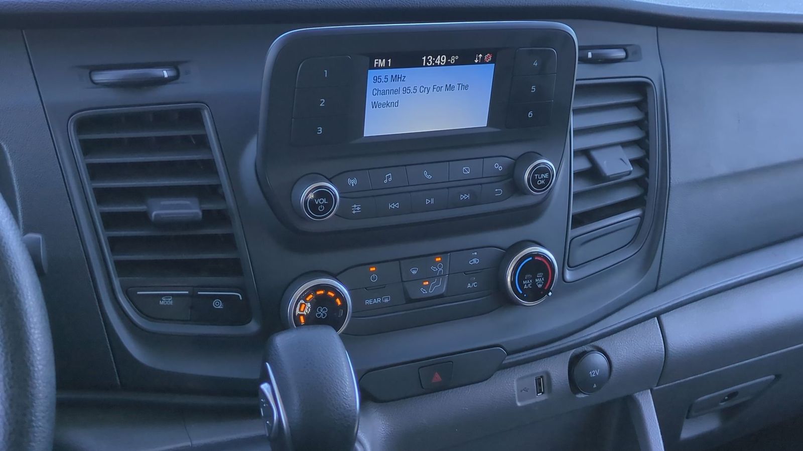 Thumbnail: 2023 Ford Transit Series - 28