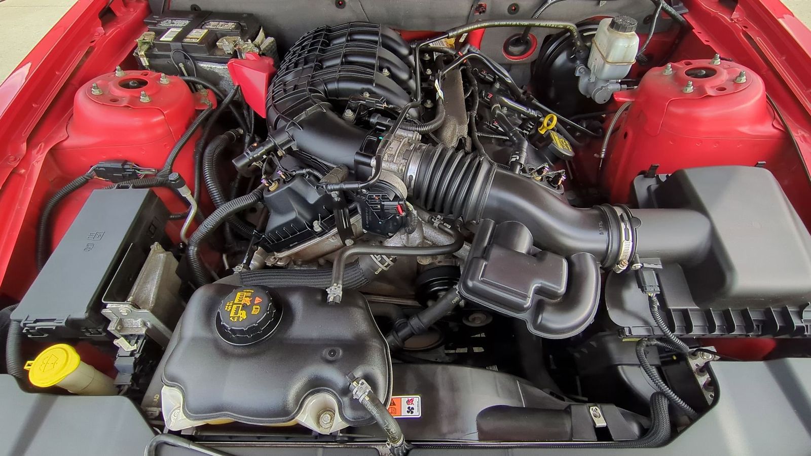 Thumbnail: 2013 Ford Mustang - 14