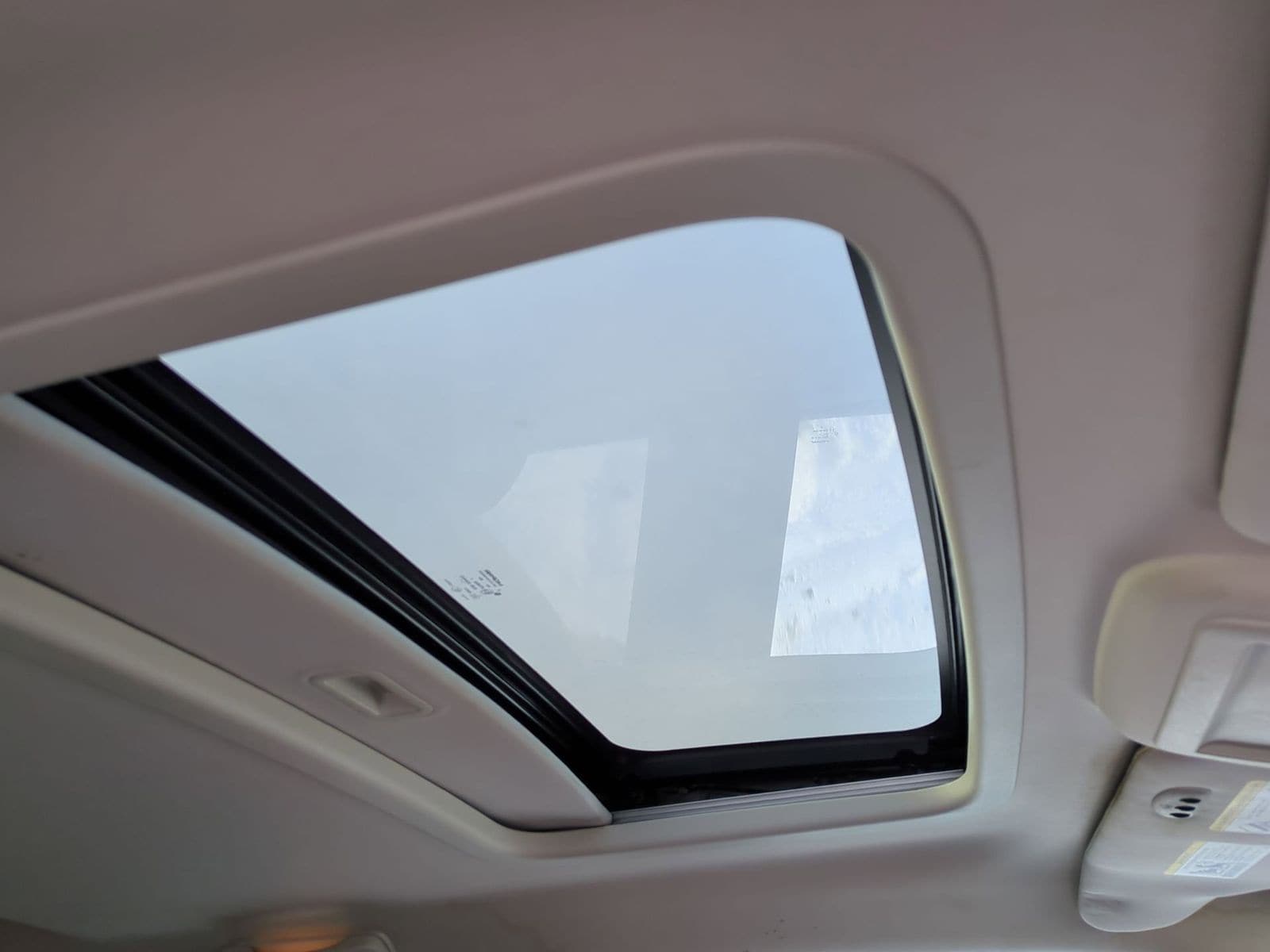 Thumbnail: 2012 Jeep Liberty - 22