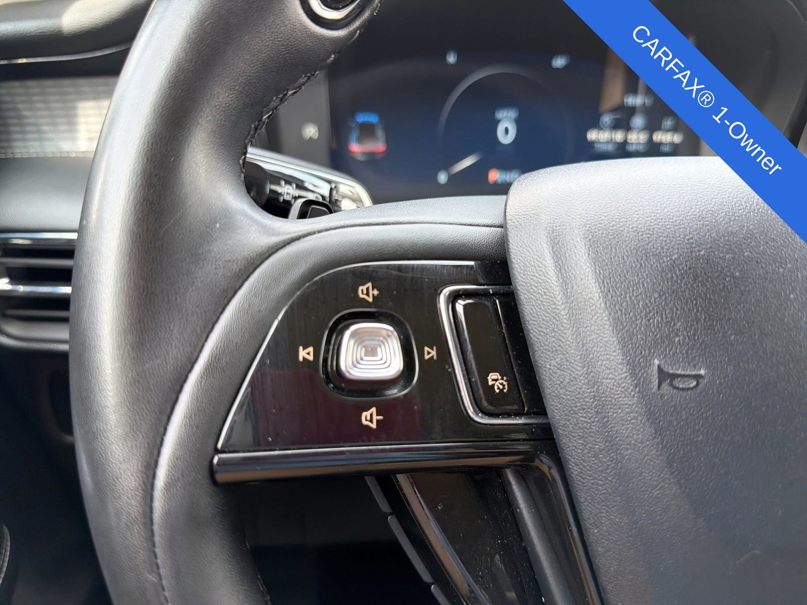 Thumbnail: 2023 Lincoln Corsair - 25