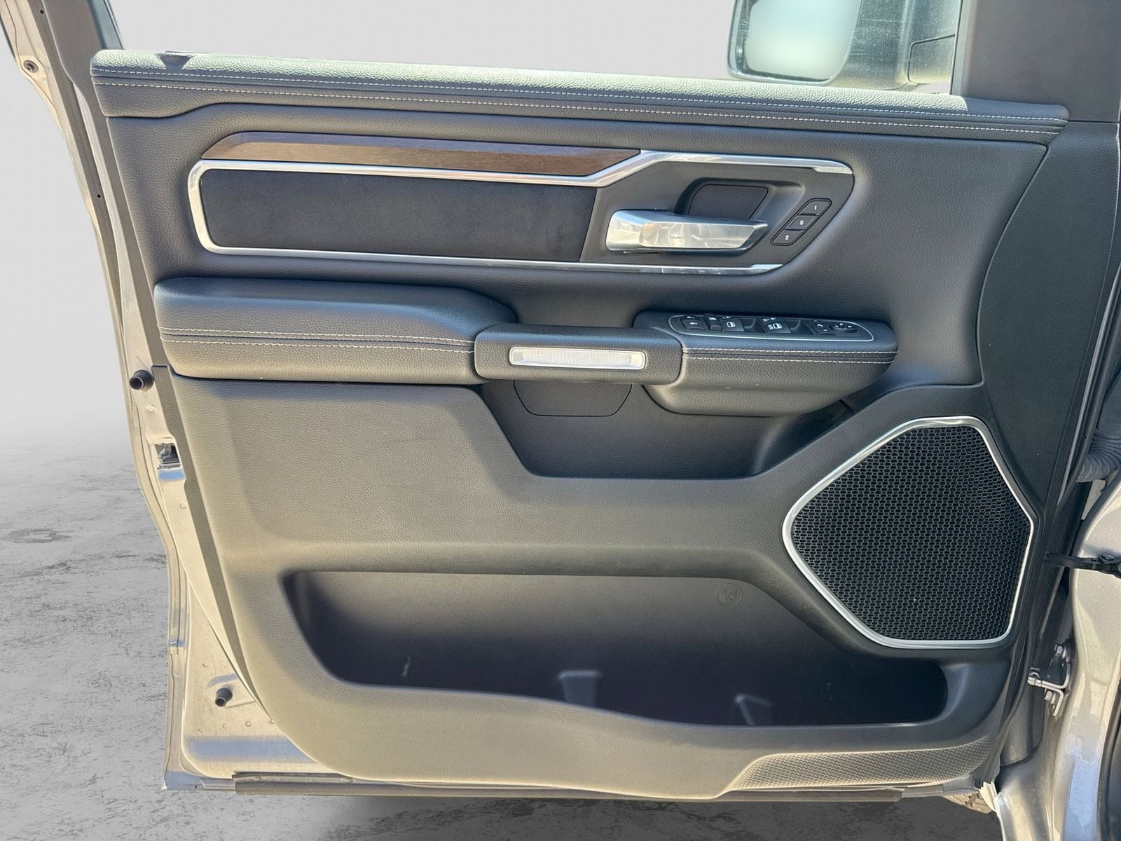 Thumbnail: 2021 RAM 1500 - 34