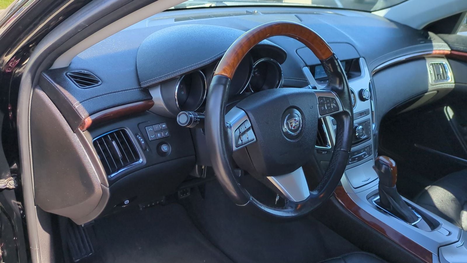 Thumbnail: 2011 Cadillac CTS - 2