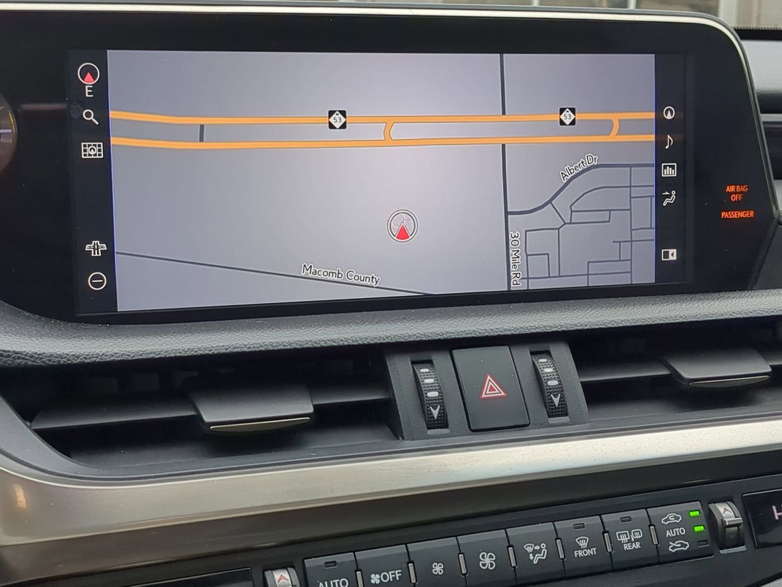 Thumbnail: 2021 Lexus ES - 33