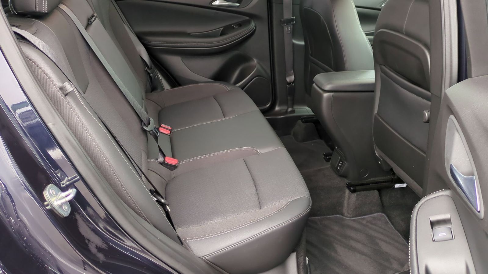 Thumbnail: 2021 Buick Encore GX - 19