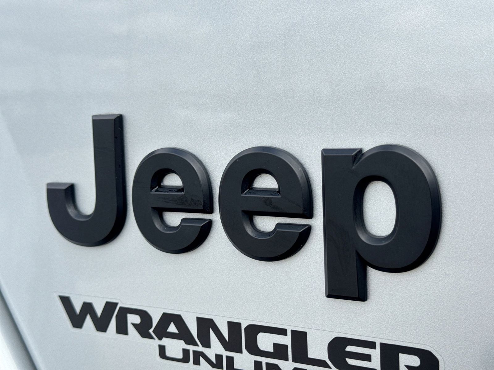 Thumbnail: 2022 Jeep Wrangler - 10