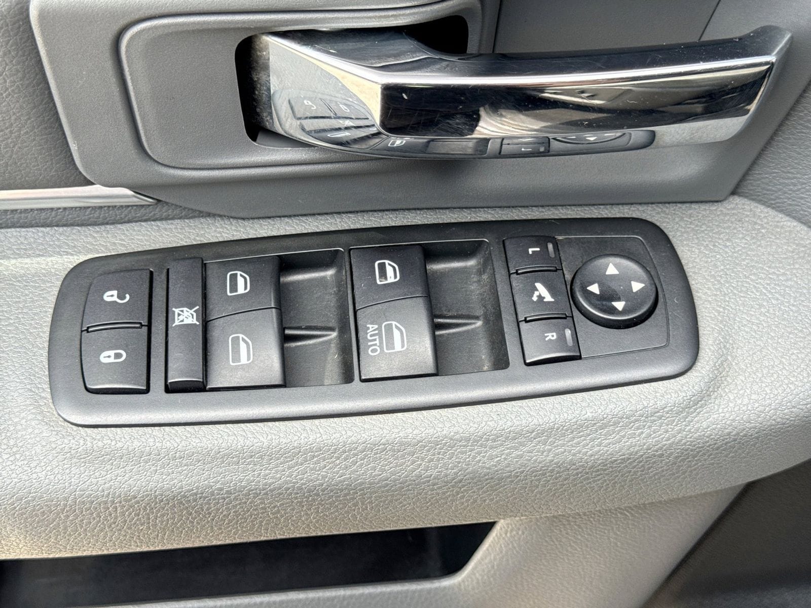 Thumbnail: 2014 RAM 1500 - 22