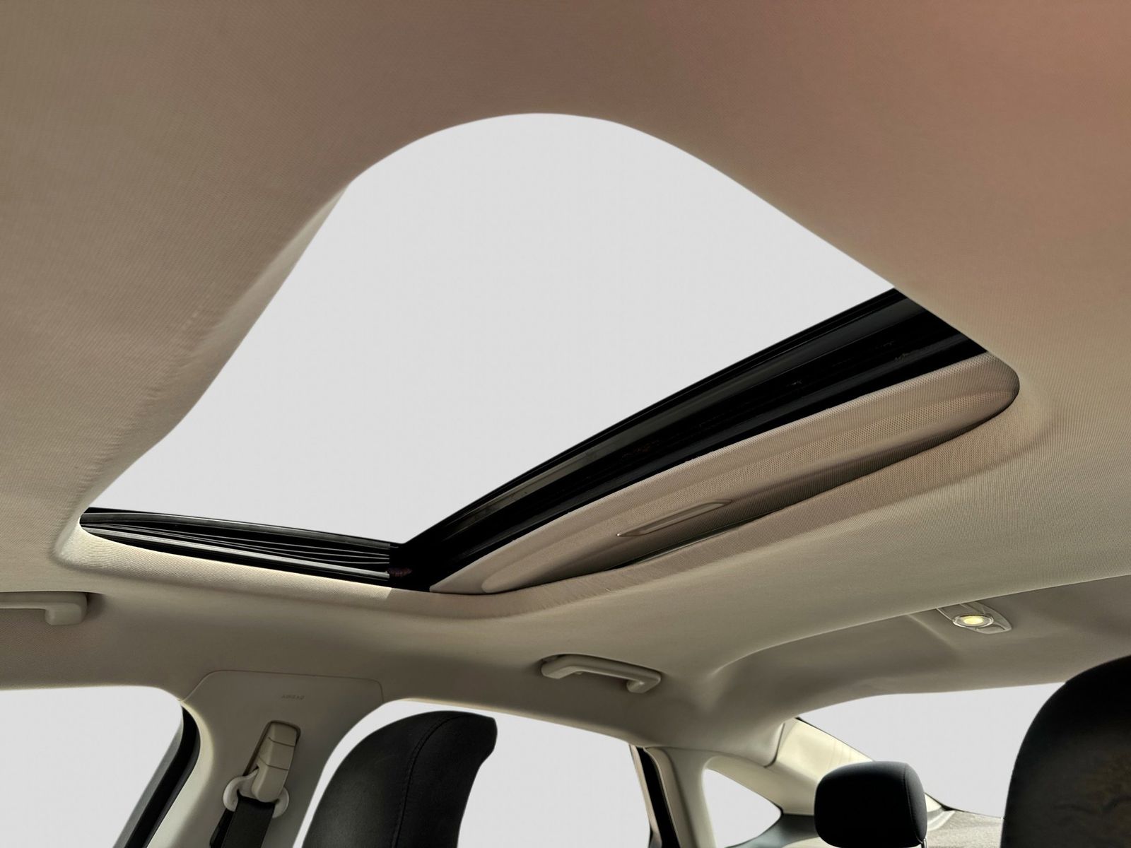 Thumbnail: 2014 Ford Fusion - 13