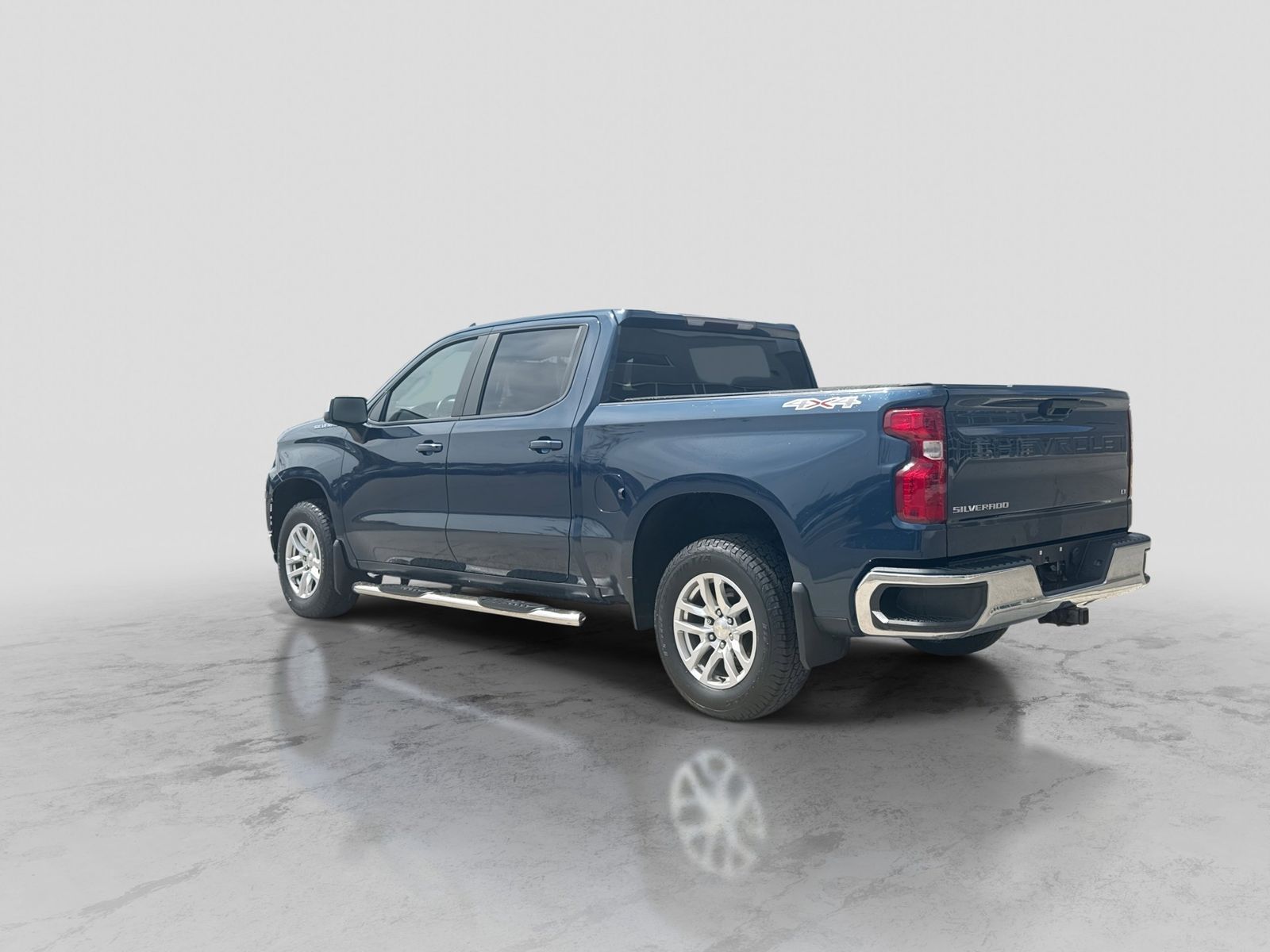 Thumbnail: 2020 Chevrolet Silverado 1500 - 3