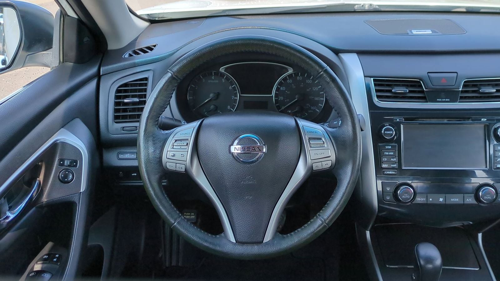 Thumbnail: 2014 Nissan Altima - 21