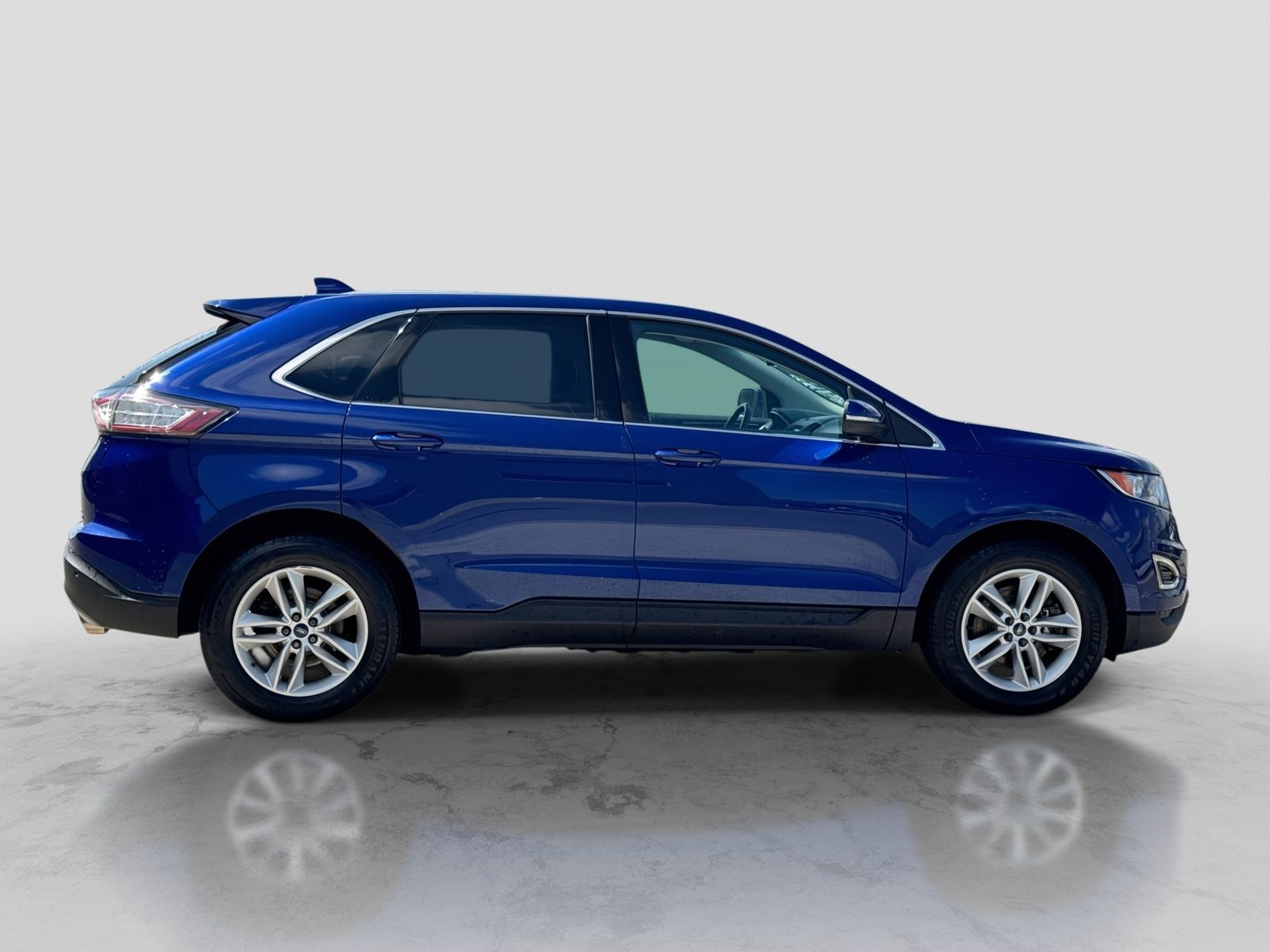 Thumbnail: 2015 Ford Edge - 9