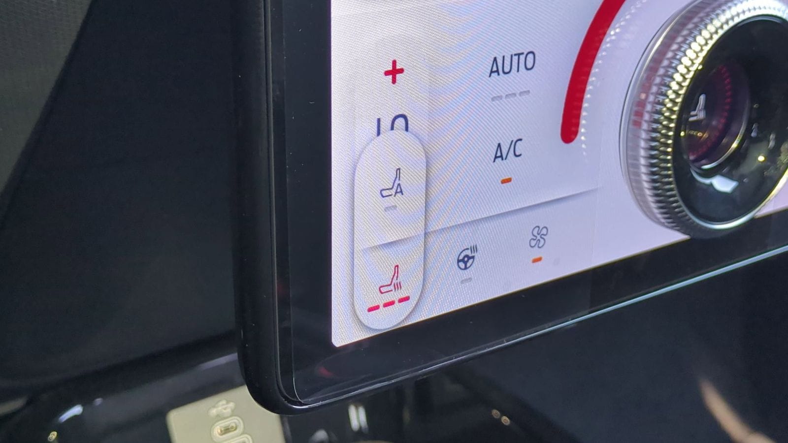 Thumbnail: 2025 Ford Mustang Mach-E - 34