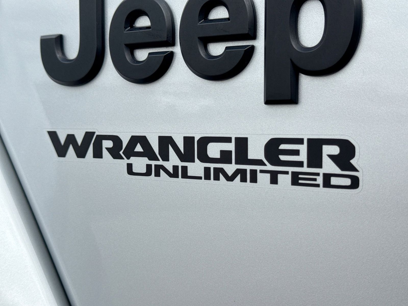 Thumbnail: 2022 Jeep Wrangler - 12