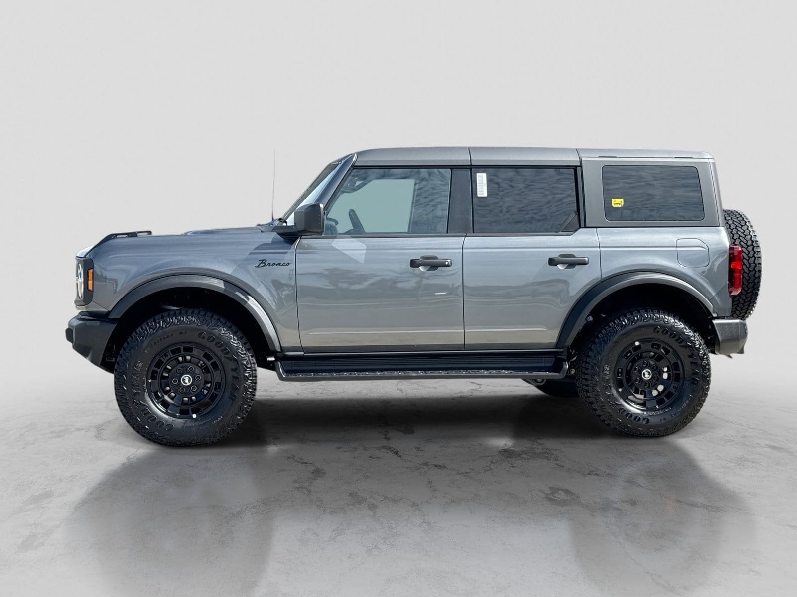 Thumbnail: 2026 Ford Bronco - 3