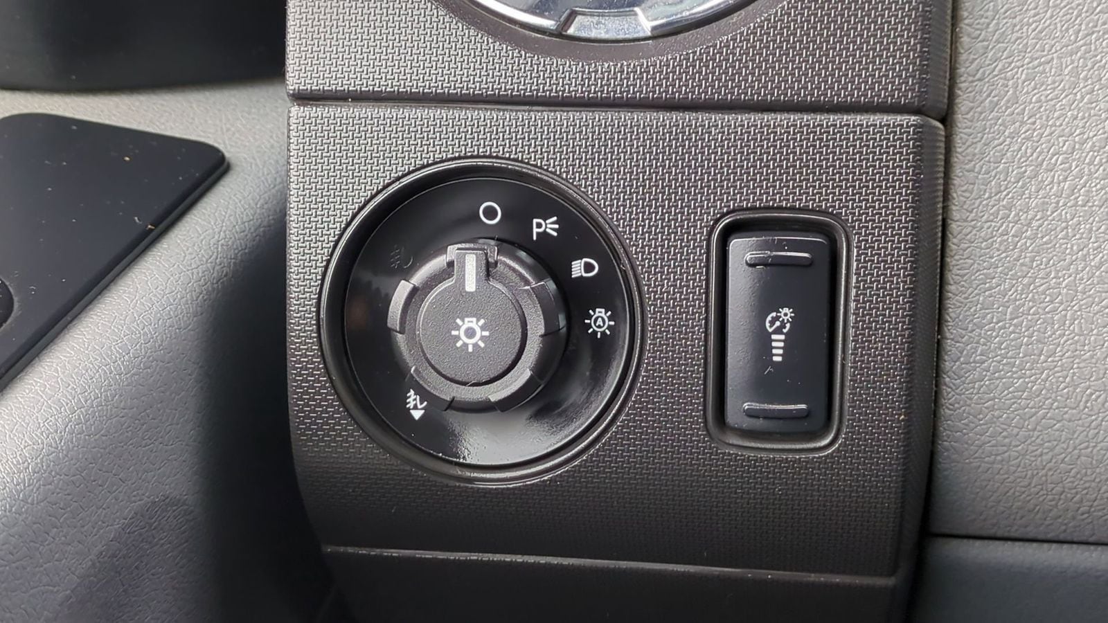 Thumbnail: 2016 Ford F-250 - 18