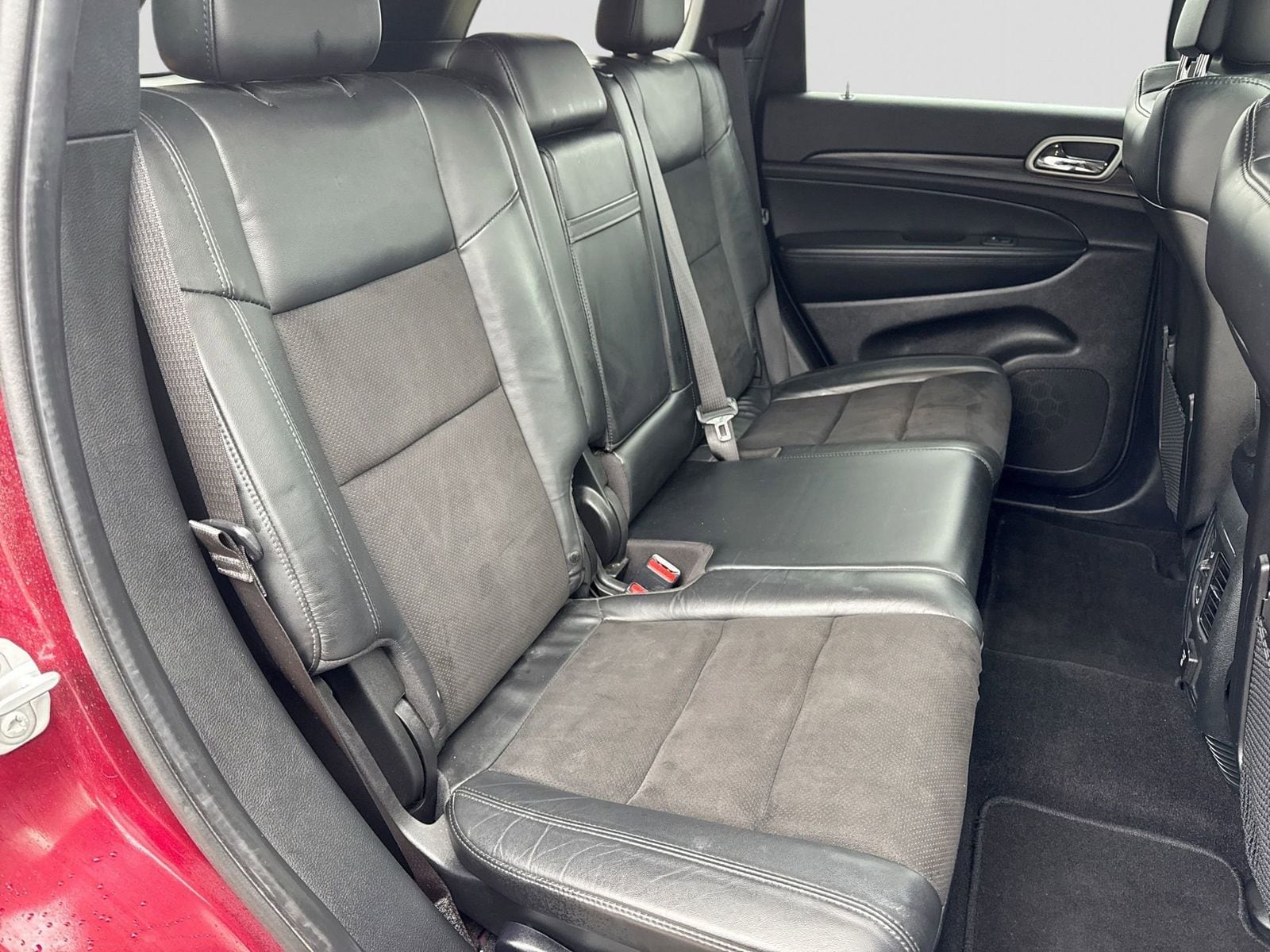 Thumbnail: 2022 Jeep Grand Cherokee - 23