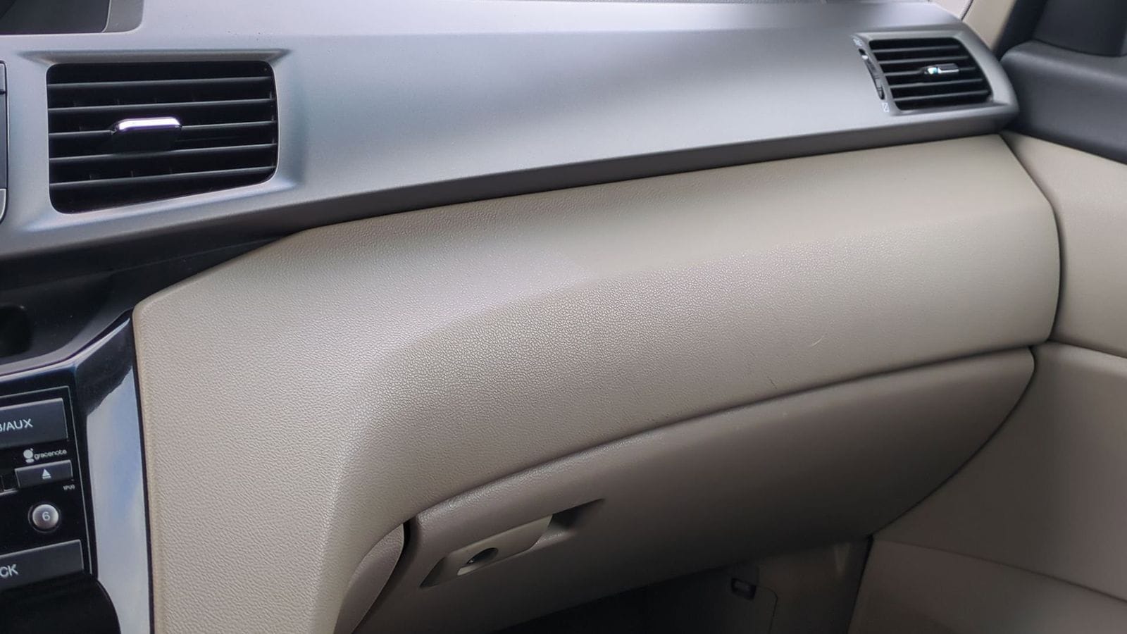 Thumbnail: 2012 Honda Odyssey - 26