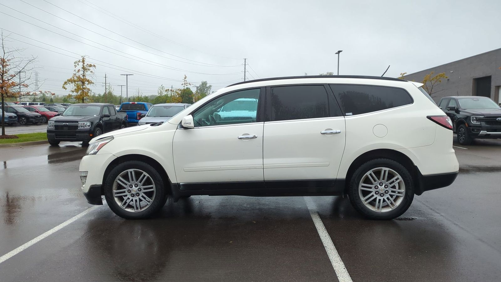 Thumbnail: 2015 Chevrolet Traverse - 2
