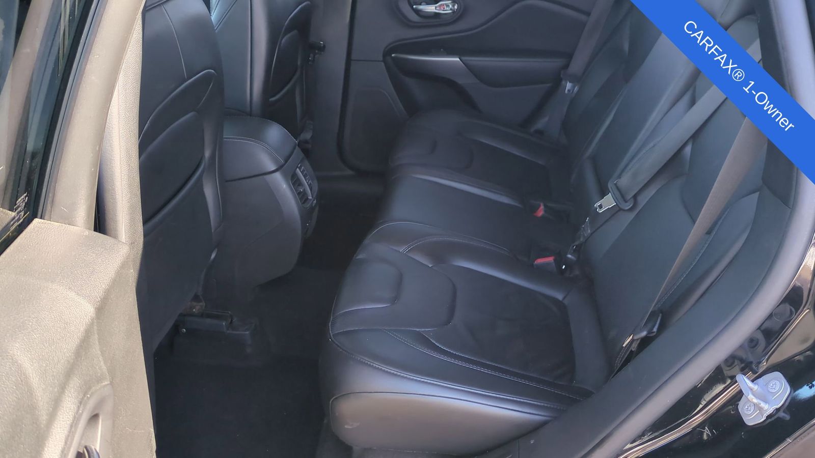 Thumbnail: 2020 Jeep Cherokee - 19