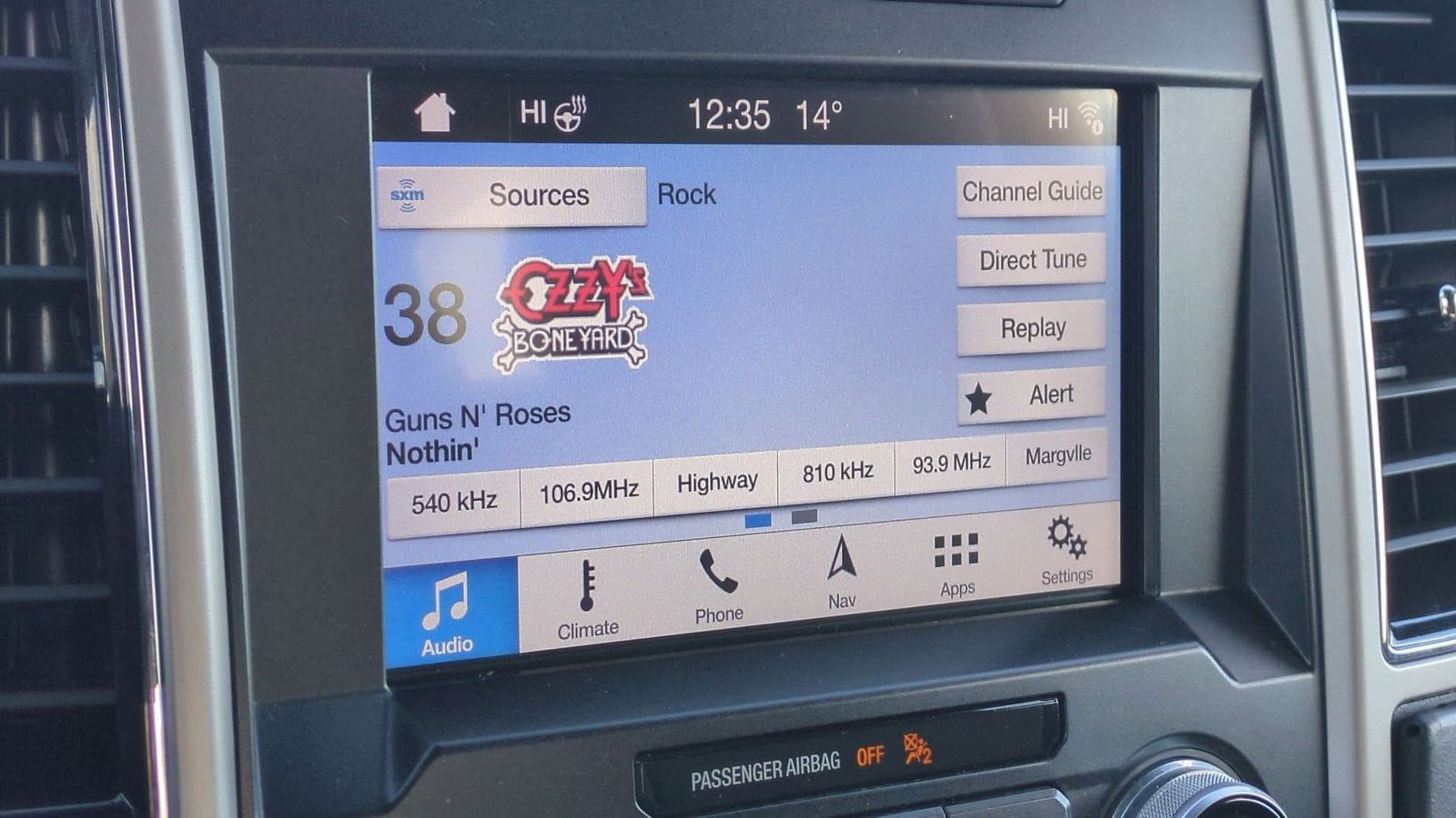 Thumbnail: 2019 Ford F-150 - 32